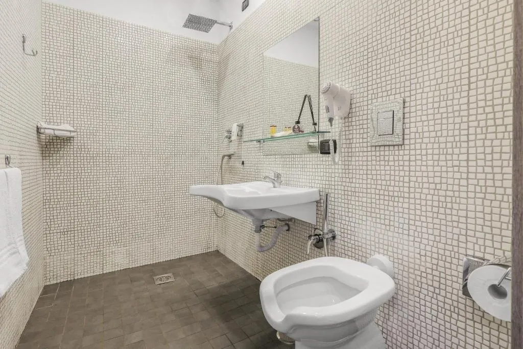 DOUBLE Accessible Room, Reggia Suite Spa Hotel, Naples