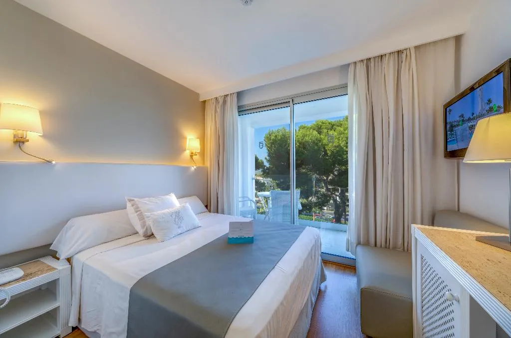Double or Twin STANDARD Room, Playa Esperanza Resort, Majorca
