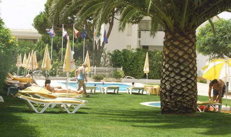 Terrace, Interpass Zarco Apartamentos, Algarve