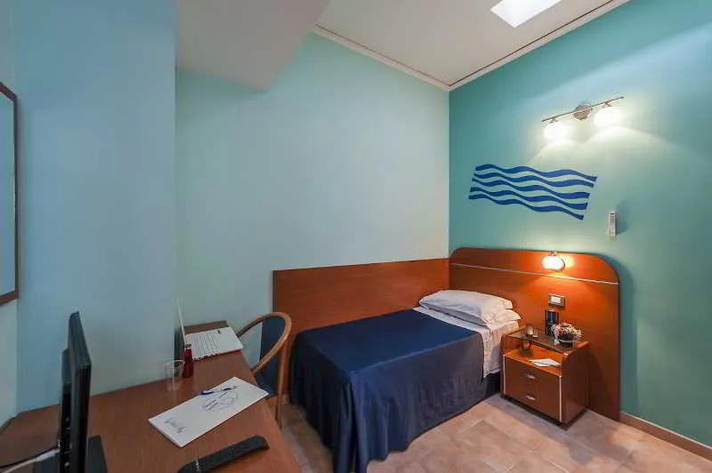 DOUBLE SINGLE USE STANDARD Room, Millennium Gold, Naples