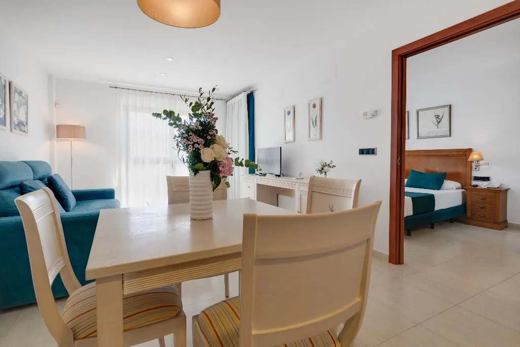 JUNIOR SUITE SEA VIEW CAPACITY 2 Room, Daniya Denia Spa and Business, Costa Blanca