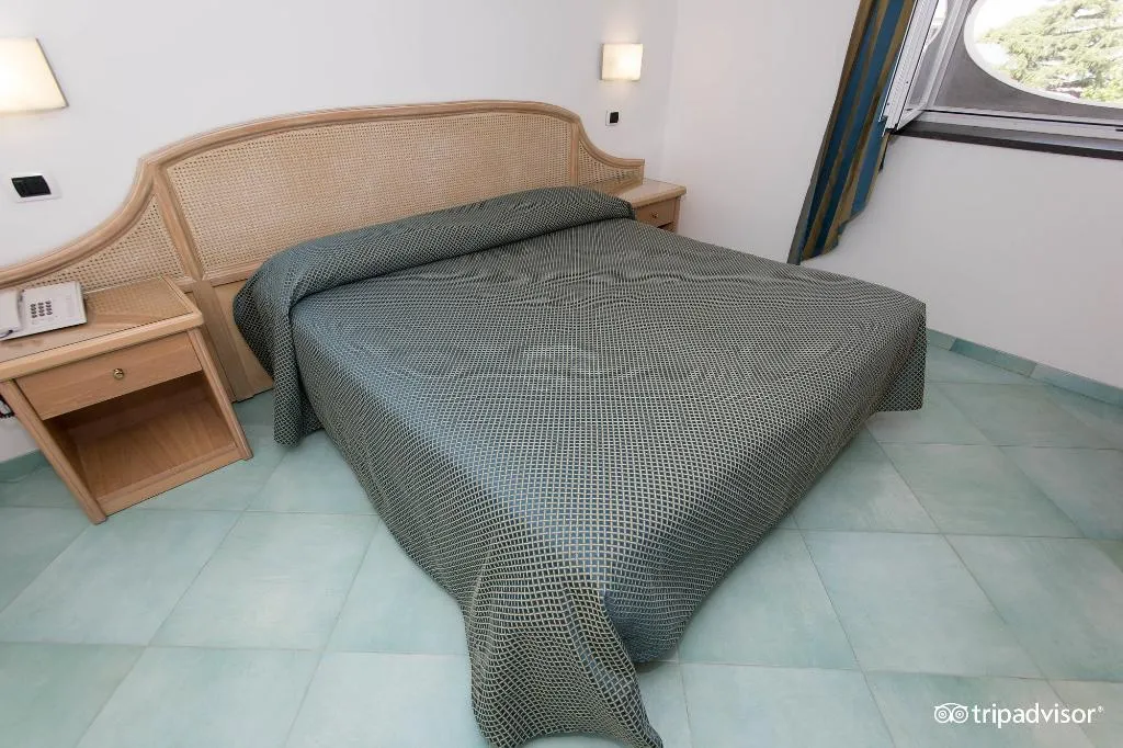 SINGLE STANDARD Room, Terme Floridiana, Naples