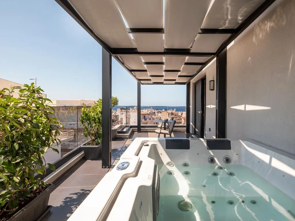 SUITE WITH JACUZZI Room, Captain Napoleon Paterakis CNP Luxurious Suites, Crete