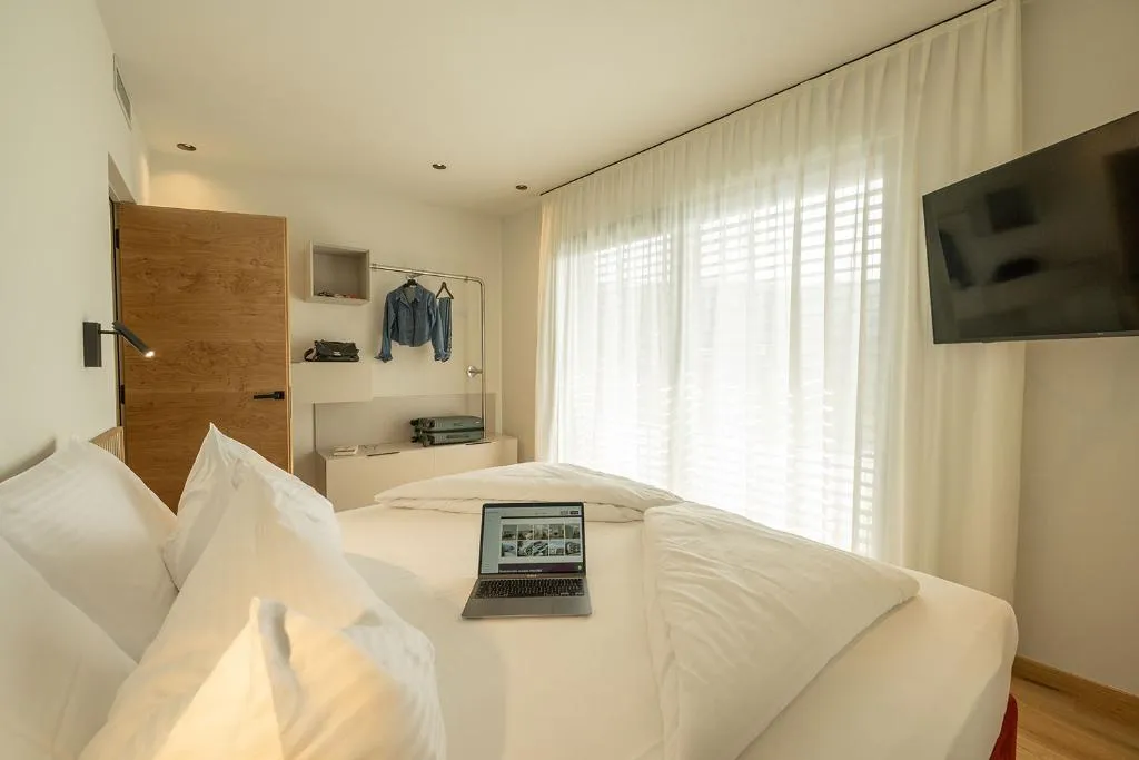 SUITE WITH JACUZZI WITH VIEWS Room, Ètra Suites & Apartments, Milan