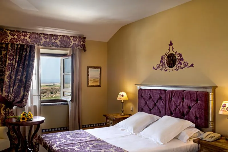 JUNIOR SUITE STANDARD Room, Alcazar de la Reina, Seville