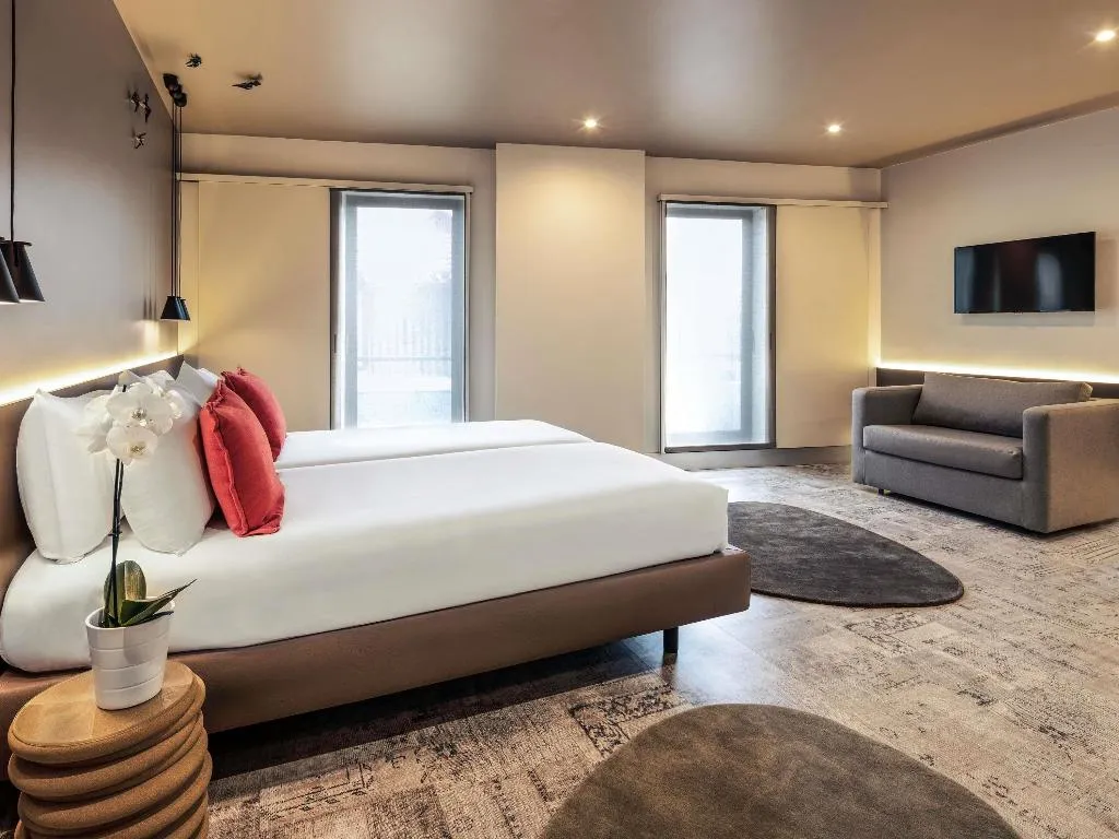 JUNIOR SUITE WITH DOUBLE BED Room, Mercure Porto Centro Santa Catarina, Porto