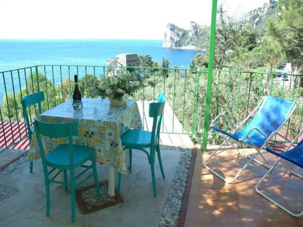 BUNGALOW SEA VIEW Room, Marina del Cantone Chalet, Naples