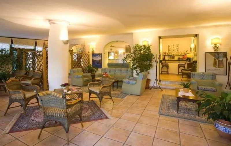 Lobby, Villa Maria, Naples