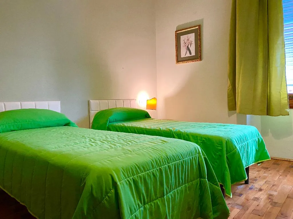 Double or Twin STANDARD Room, Palazzo Panzani, Florence