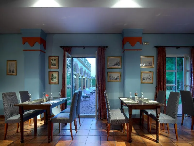 Restaurant, Exe Gran Hotel Solúcar, Seville