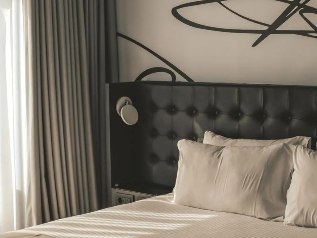 DOUBLE DELUXE KING BED Room, Verdi Gzira Promenade, Malta