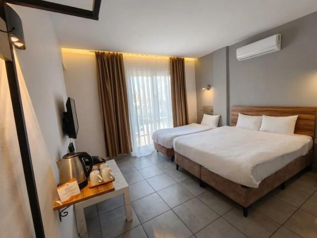 FAMILY ROOM TWO DOUBLE BEDS Room, Babil Hotel, Antalya