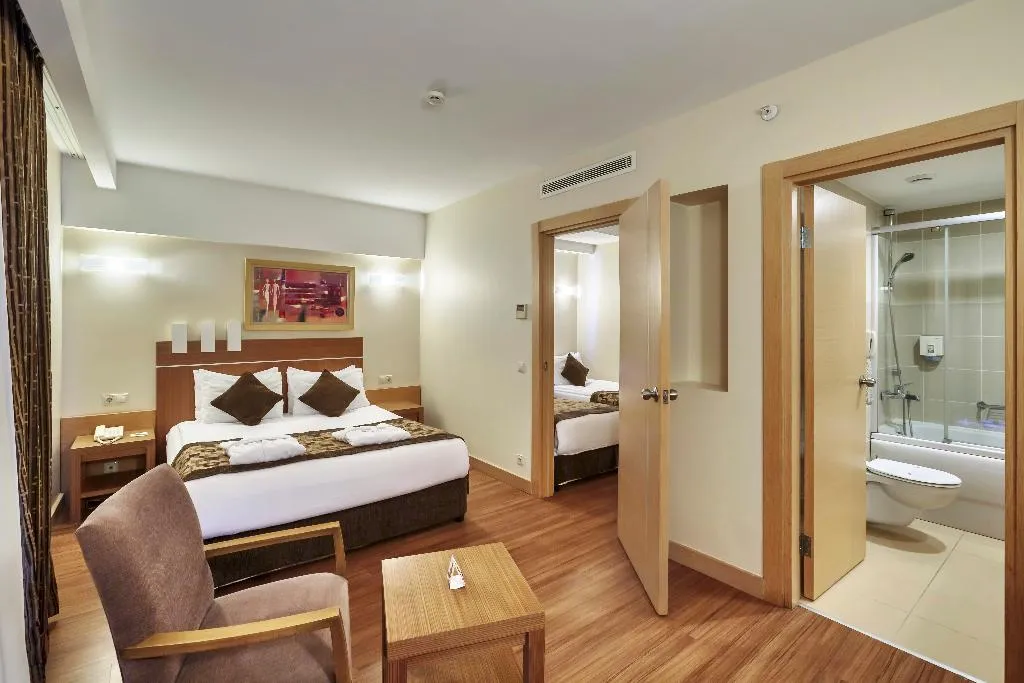 FAMILY ROOM SEA VIEW Room, Sunis Kumköy Beach Resort Hotel & Spa, Antalya