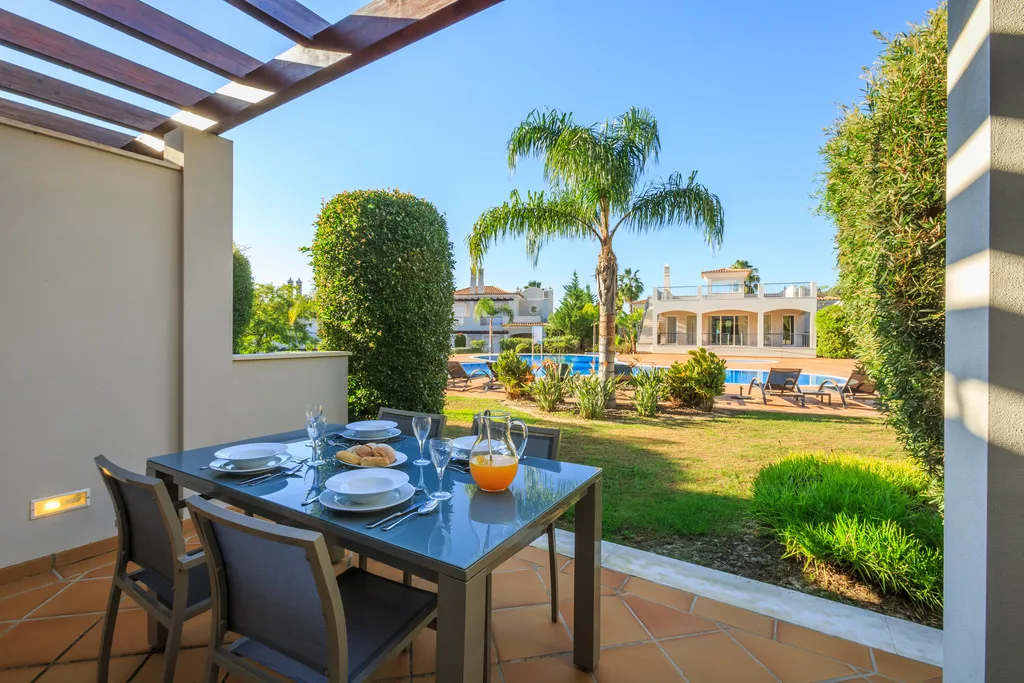 TOWNHOME THREE BEDROOMS Room, The Crest, Algarve
