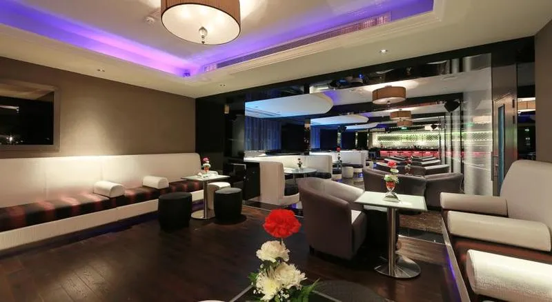 Bar, Al Khaleej Plaza Hotel, Dubai