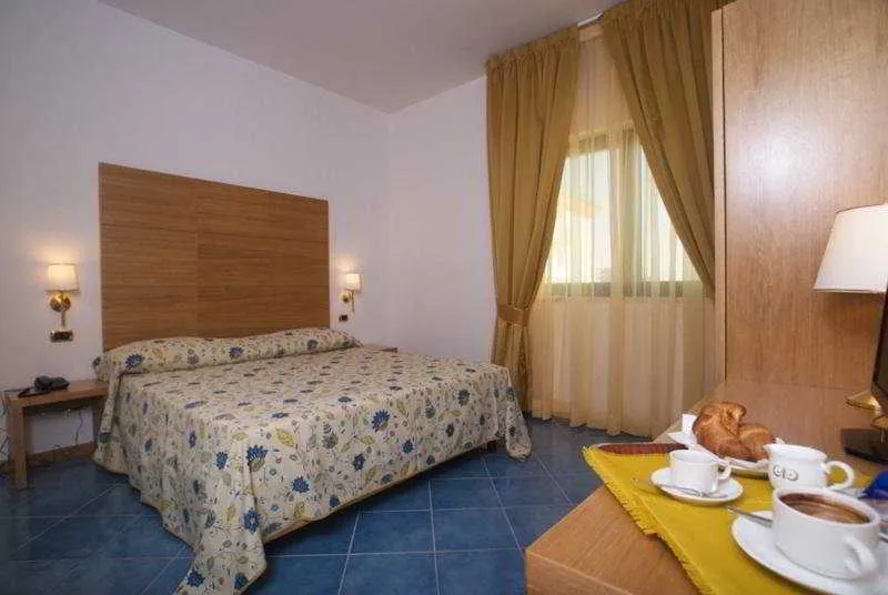 Room, City Hotel Casoria, Naples