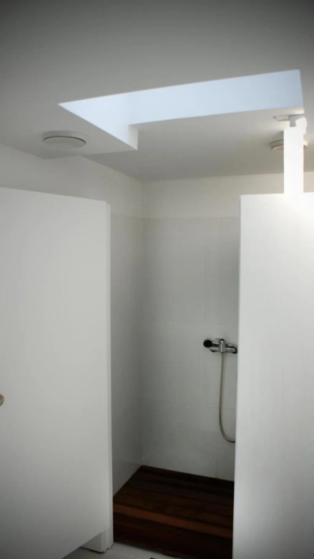 DOUBLE WITH SHARED BATHROOM Room, WW Hostel & Suites, Porto
