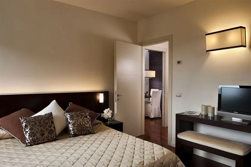 SUITE WITH VIEWS Room, Eden Rock Resort, Florence