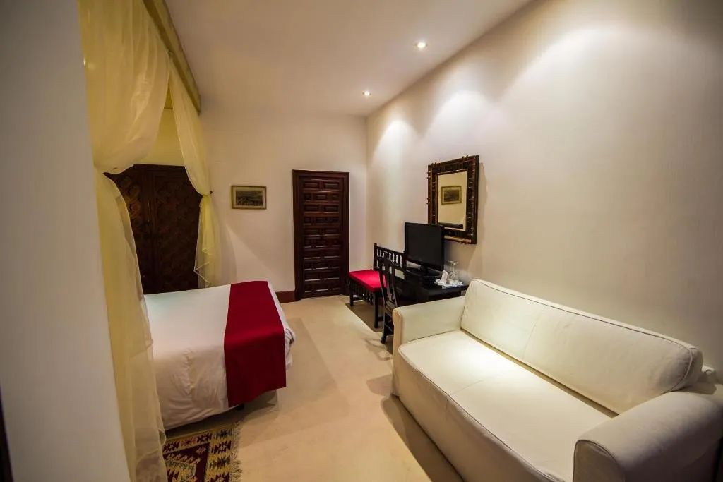 DOUBLE STANDARD Room, Hacienda del Cardenal, Madrid