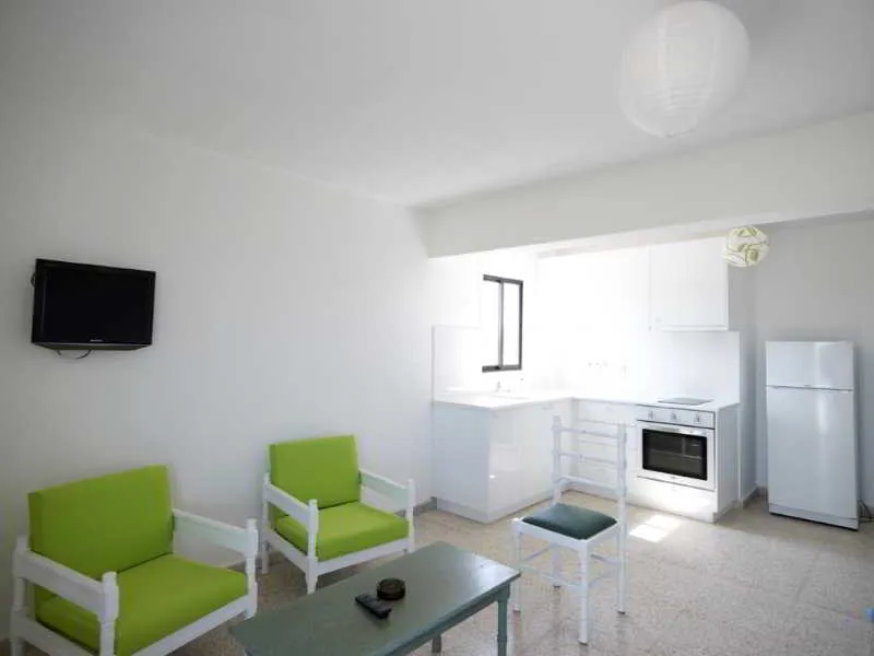 Room, So Shiny Apts, Cyprus