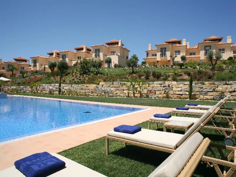 Pool, Monte Rei Golf & Country Club, Algarve