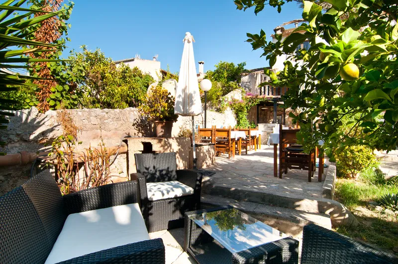 Terrace, Leon de Sineu, Majorca
