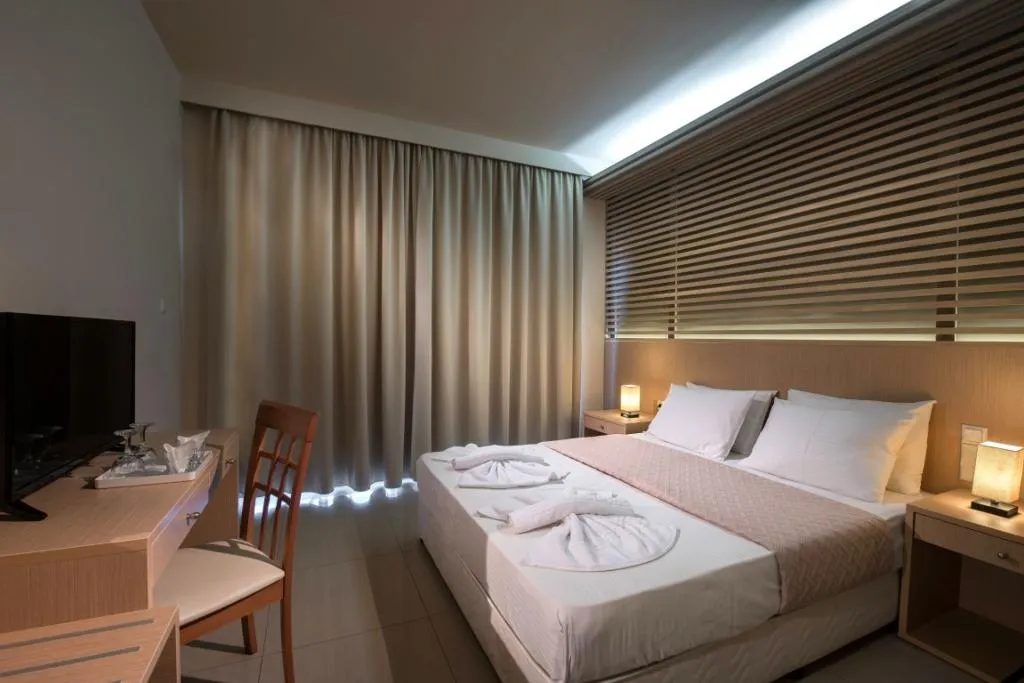 Double or Twin COMFORT Room, Oasis Beach Hotel, Crete