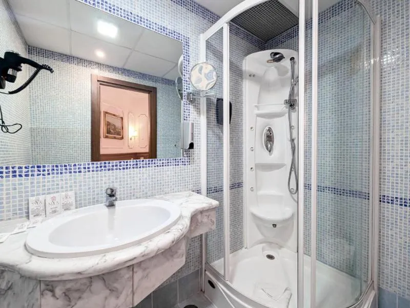 DOUBLE STANDARD Room, Philia, Rome