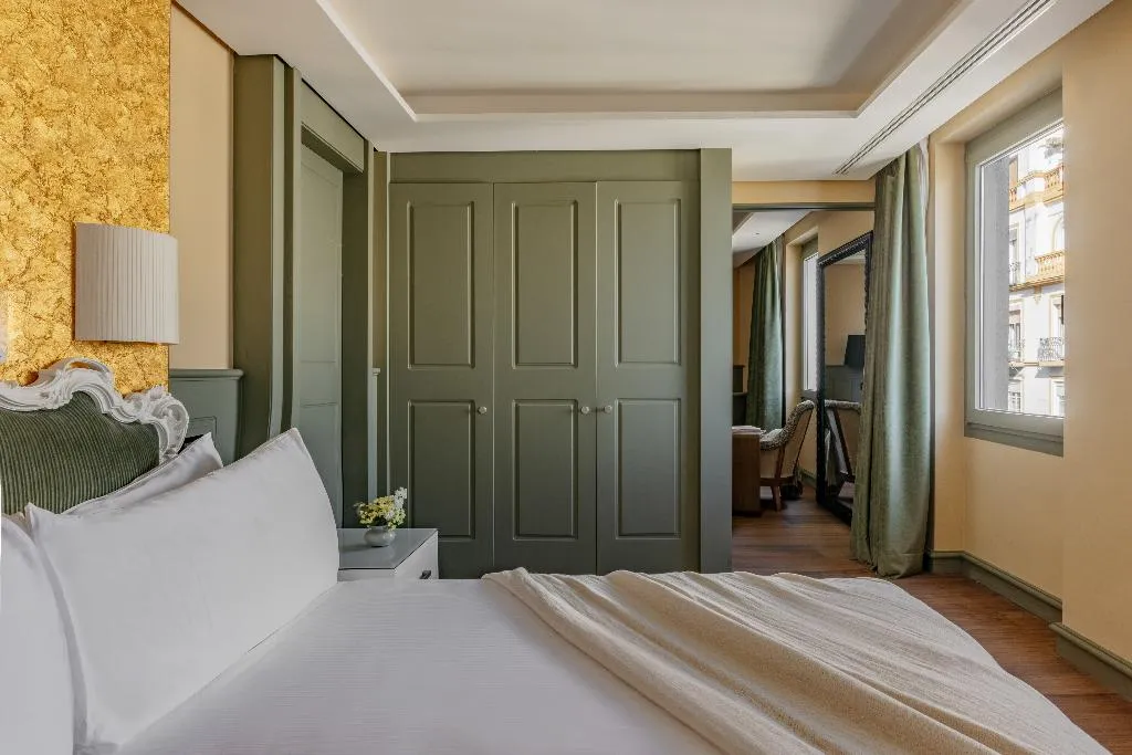 Room, Hotel Colón Gran Meliá, Seville