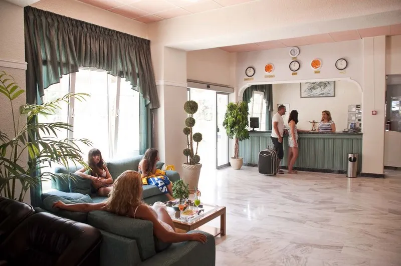Lobby, Sun Beach Hotel, Thessaloniki