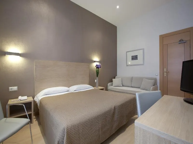 Double or Twin STANDARD Room, Regente, Madrid