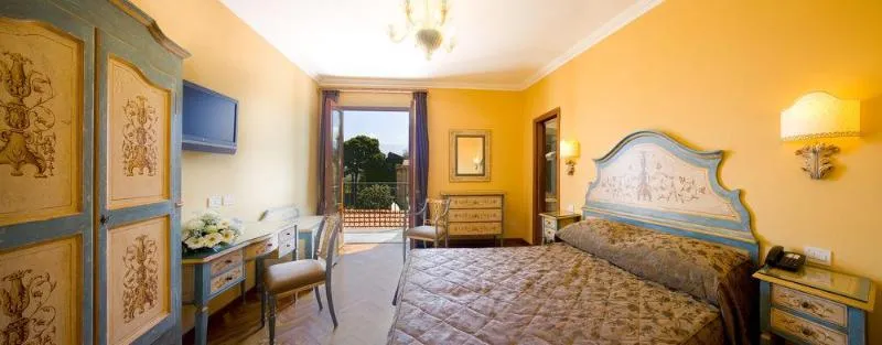 General view, Hotel Palazzo Guardati, Naples