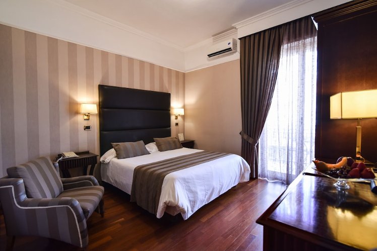 Hotel Palma, Naples
