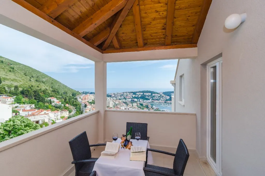 APARTMENT COMFORT SEA VIEW Room, Apartments Villa Dadic, Dubrovnik