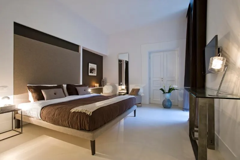 JUNIOR SUITE STANDARD Room, Piazza Di Spagna 9, Rome