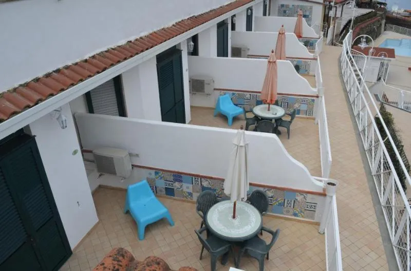 Room, Residence Le Terrazze Sorrento, Naples