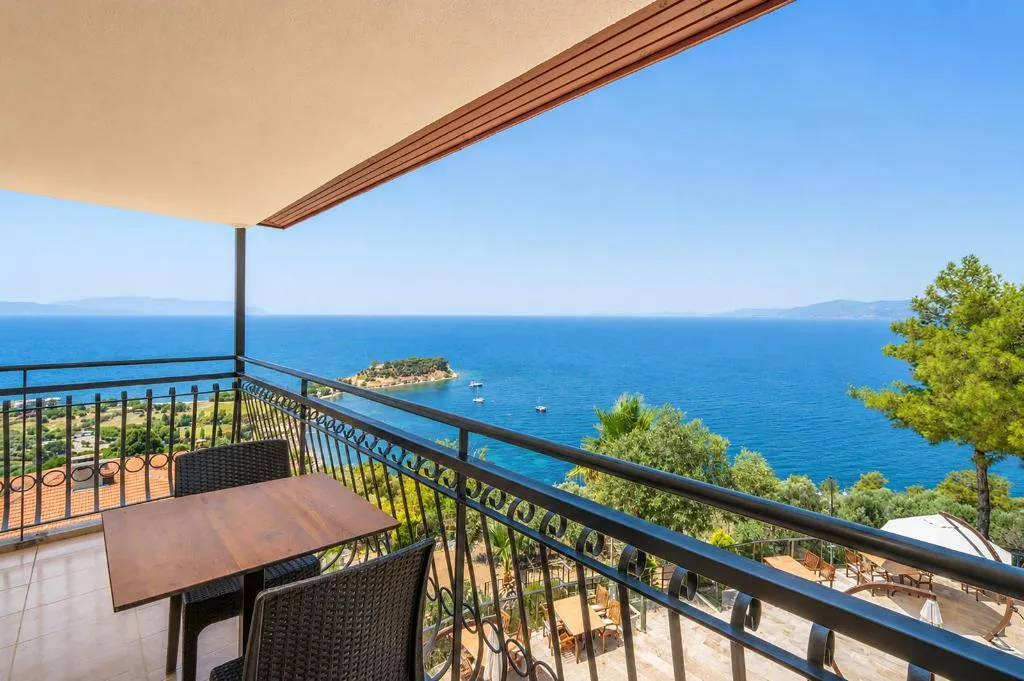 Room, Altamare By Luna Collection, Izmir