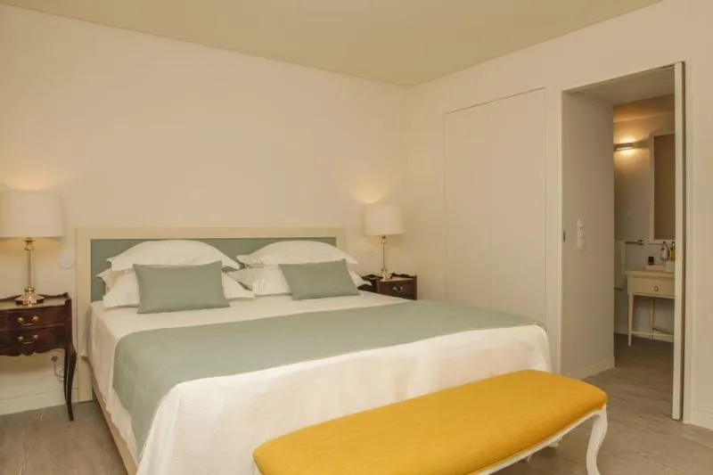 VILLA SUPERIOR Room, Casa Palmela - Small Luxury Hotels & Villas, Lisbon