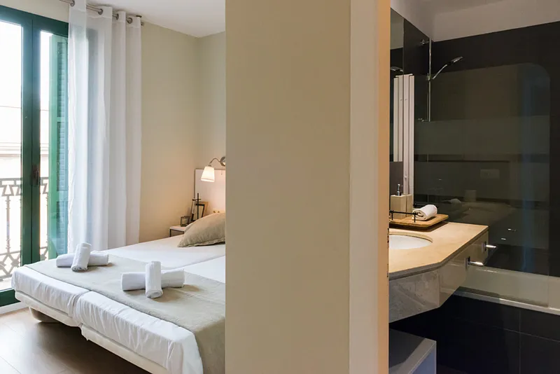 APARTMENT CAPACITY 6 Room, Palau de la Musica Apartments, Barcelona