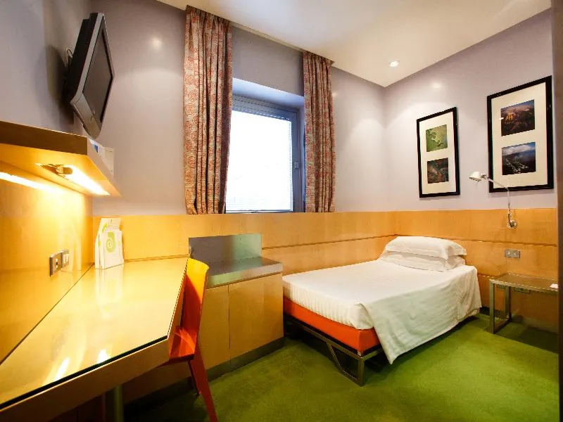 SINGLE CLASSIC Room, Albani Roma, Rome