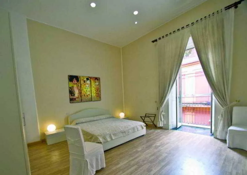 Room, Palazzo Ruffo di Bagnara, Naples