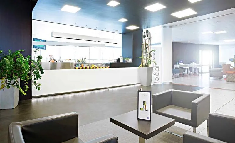 Bar, Novotel Milan Malpensa Airport, Milan