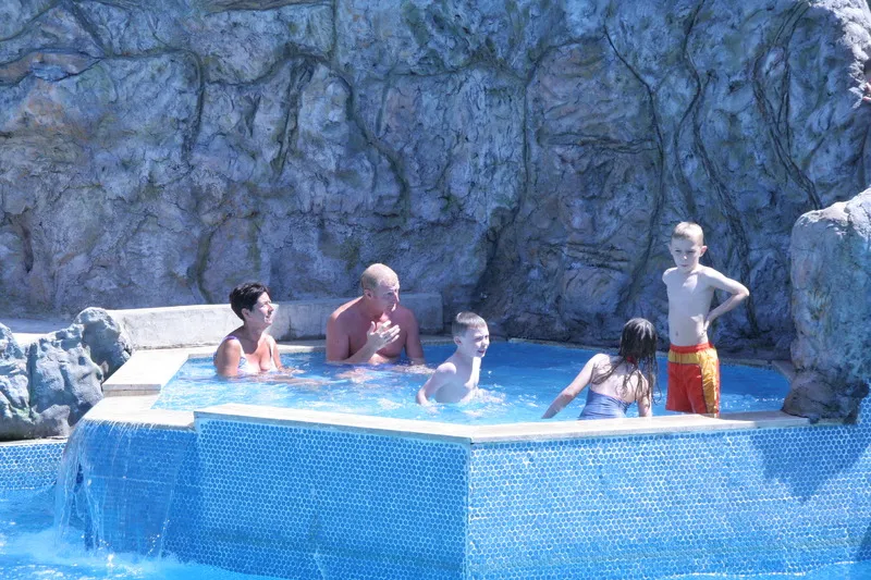 Pool, Grand Aquarium Apart, Dalaman