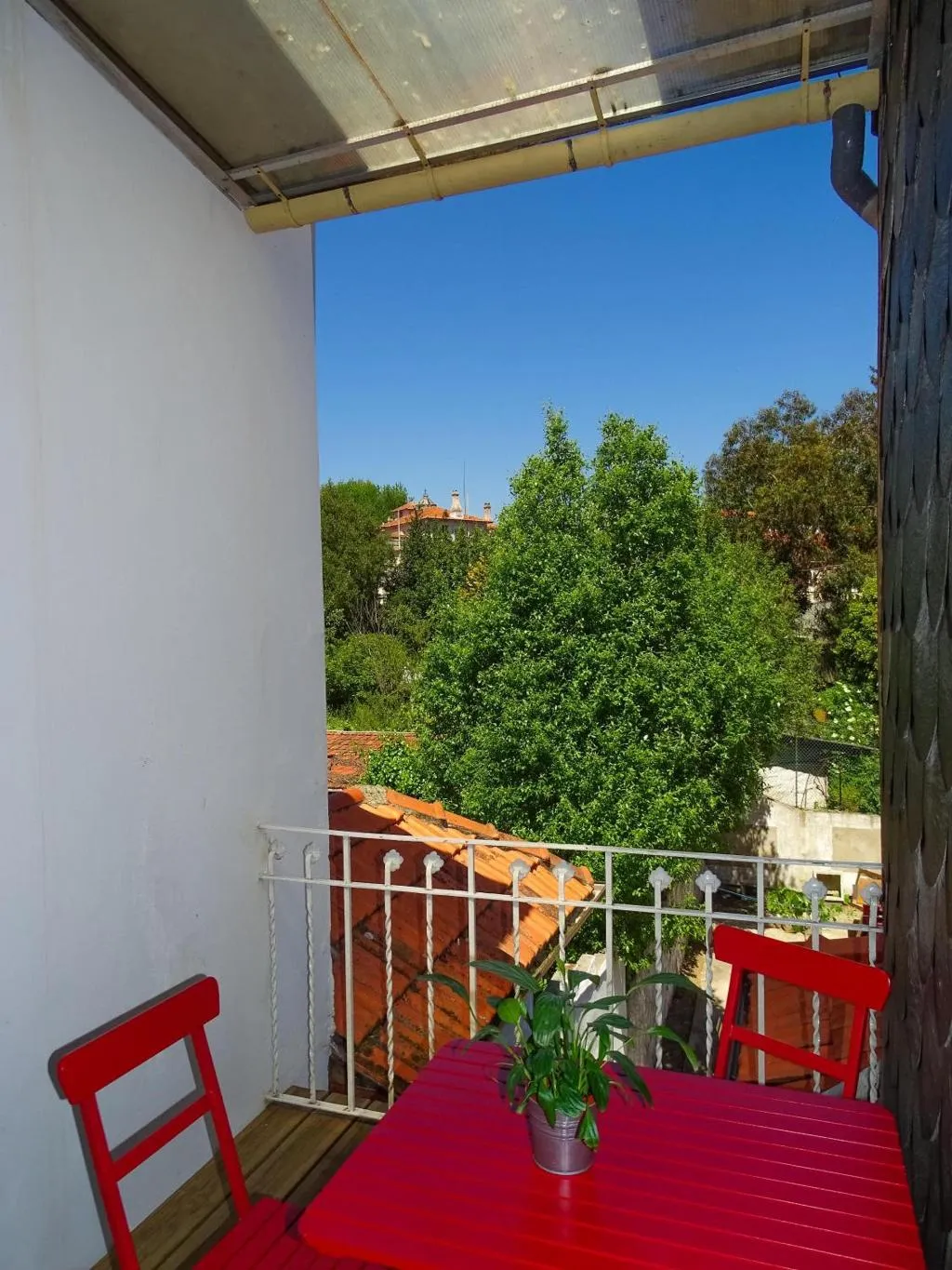 General view, O2 Hostel, Porto