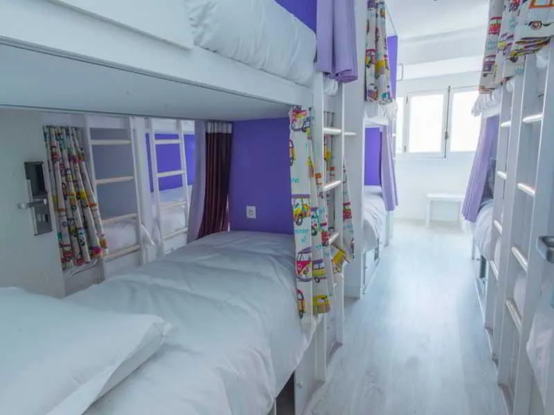 Bed in dormitory ONE BEDROOM Room, Golden Tram 242 Lisbonne Hostel, Lisbon