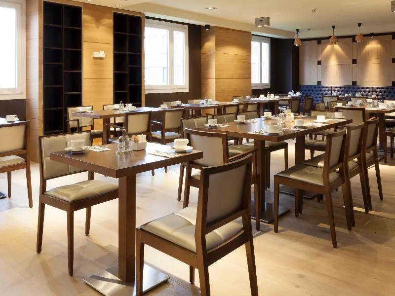 Restaurant, Marriott Hotel Madrid Auditorium, Madrid