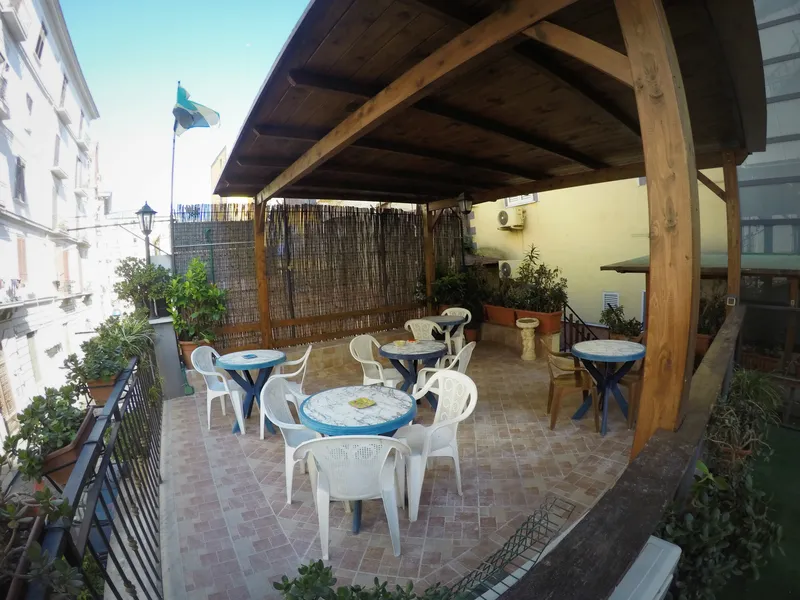 Terrace, Colombo, Naples