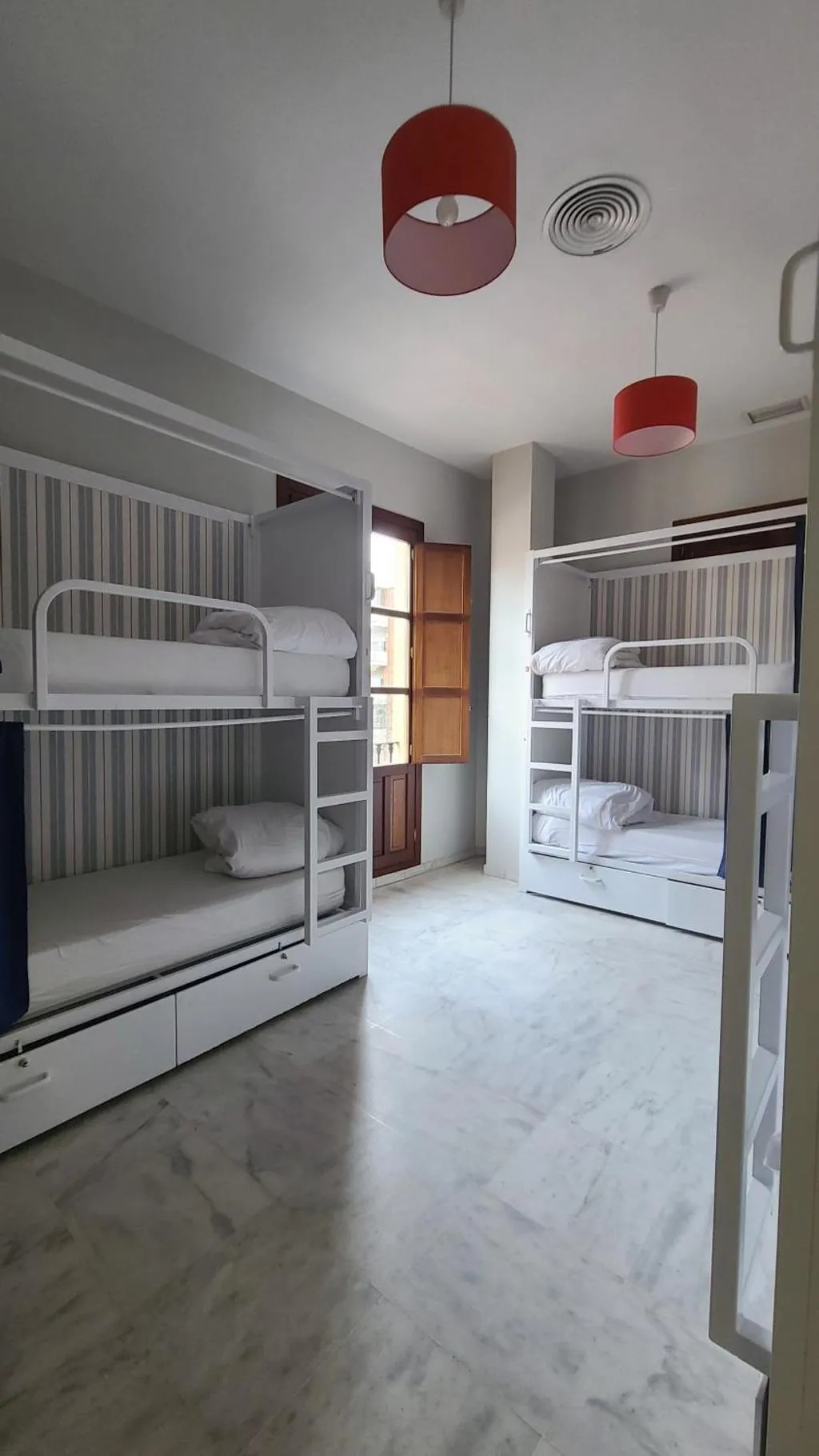 General view, Samay Hostel, Seville