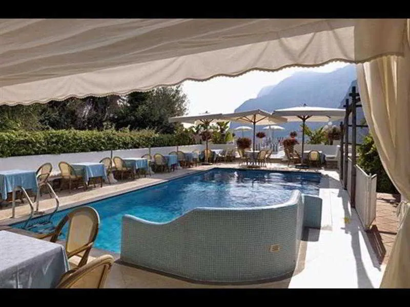 Pool, Villa Brunella, Naples
