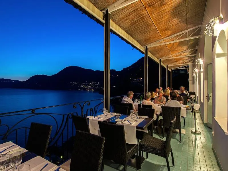 Restaurant, Tramonto D'oro, Naples